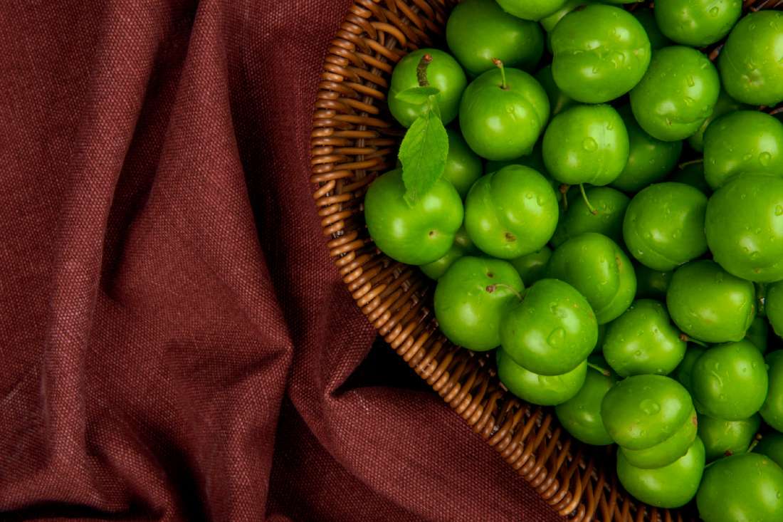 خورشت گوجه سبز برای دو نفر