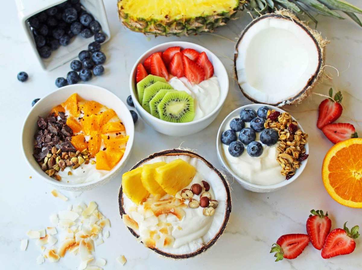 بهترین صبحانه برای تقویت بدن-نان جو با کره بادام زمینی و موز