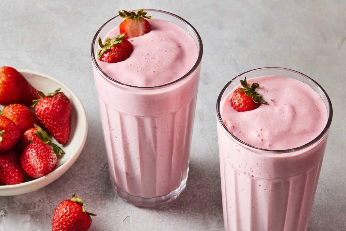 طرز تهیه انواع اسموتی های رژیمی
