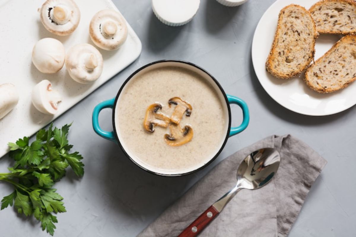 انواع غذاها با قارچ