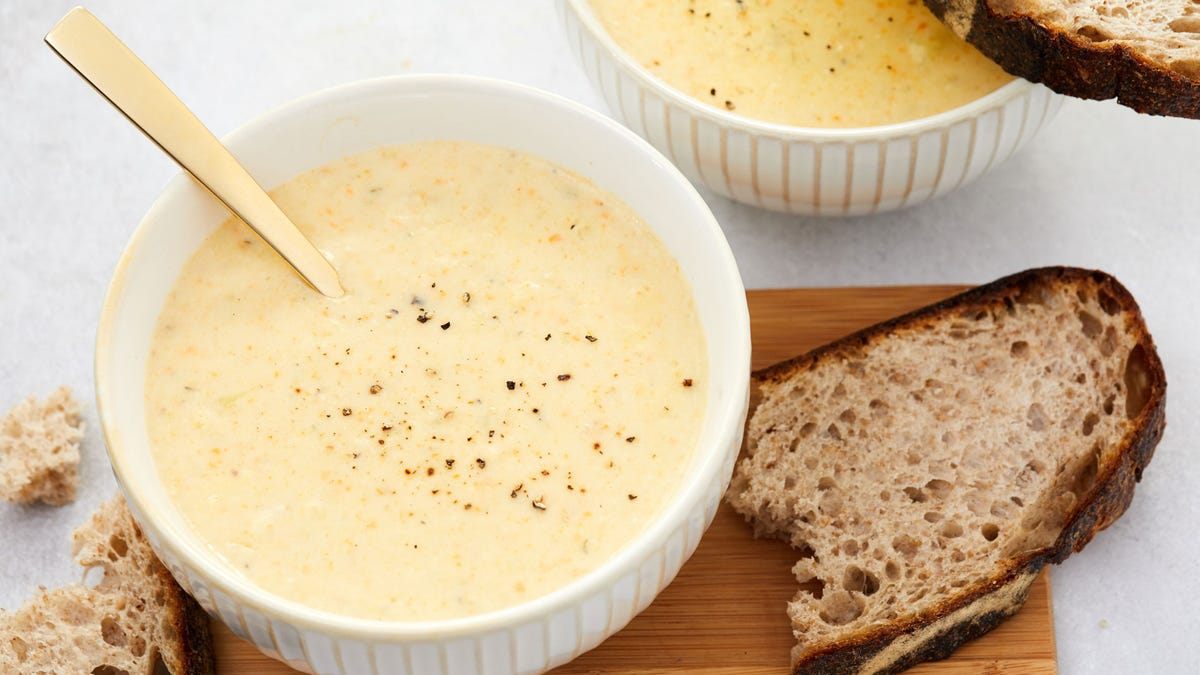 طرز تهیه سوپ سیب زمینی رستورانی