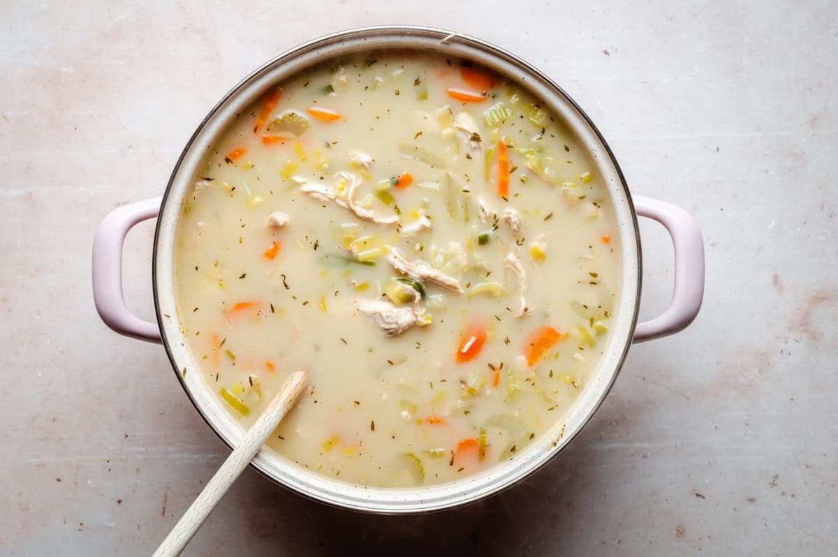 طرز تهیه سوپ سیب زمینی مجلسی