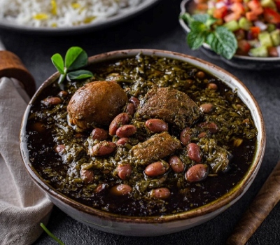 طرز تهیه قورمه سبزی برای 30 نفر